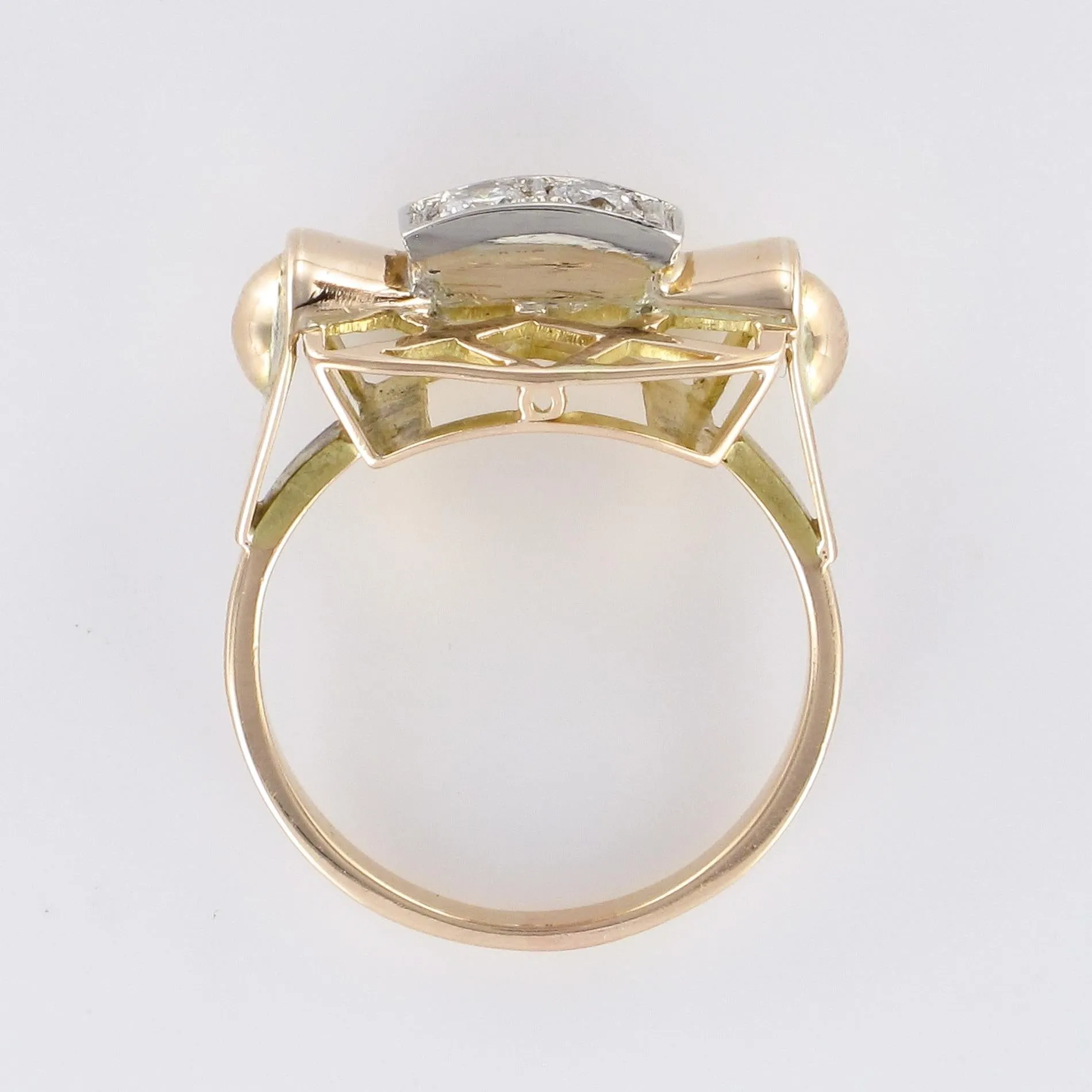 1940s 0.20 Carat Diamond 18 Karat Yellow Gold Retro Ring