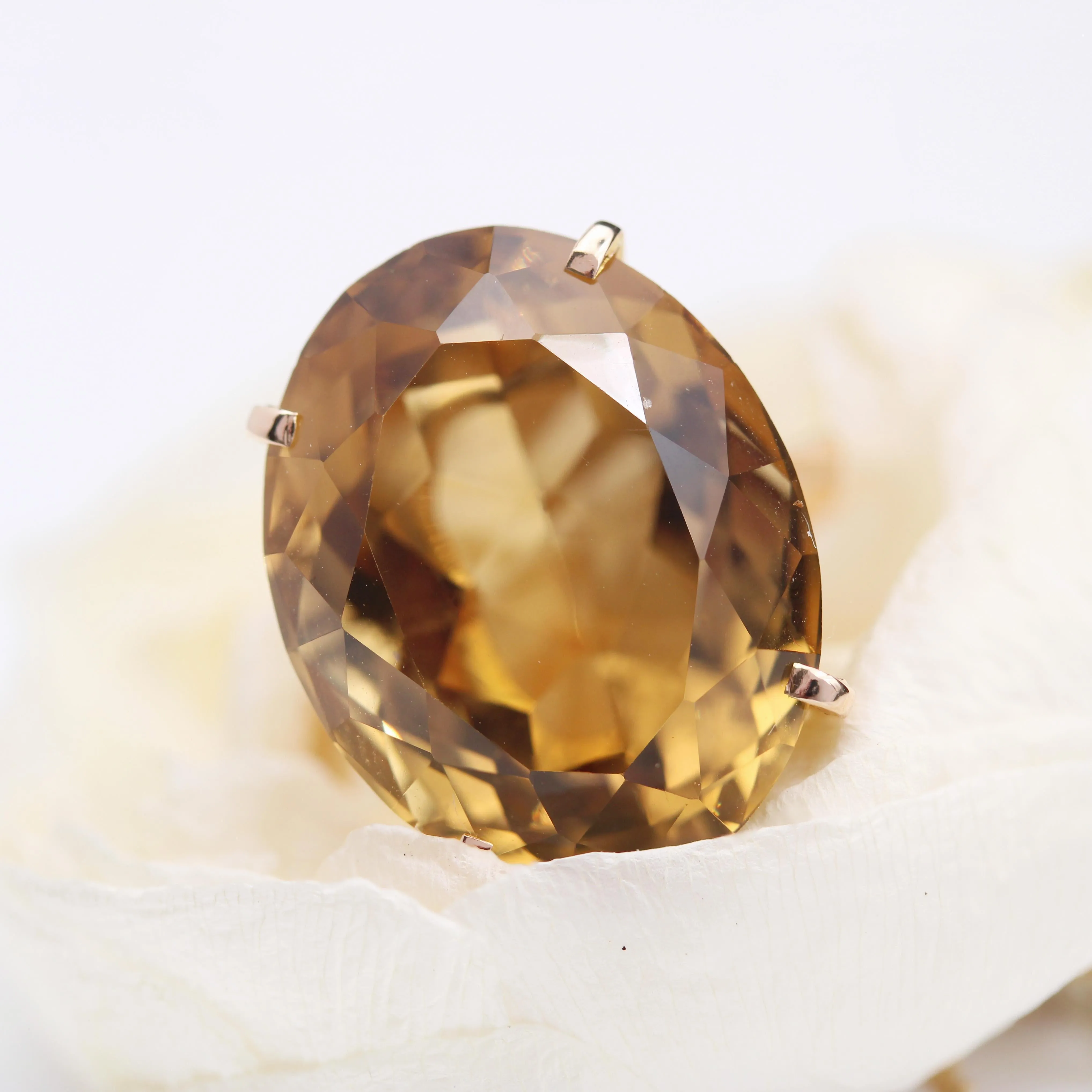 1960s 12 Carats Citrine 18 Karat Yellow Gold Cocktail Ring