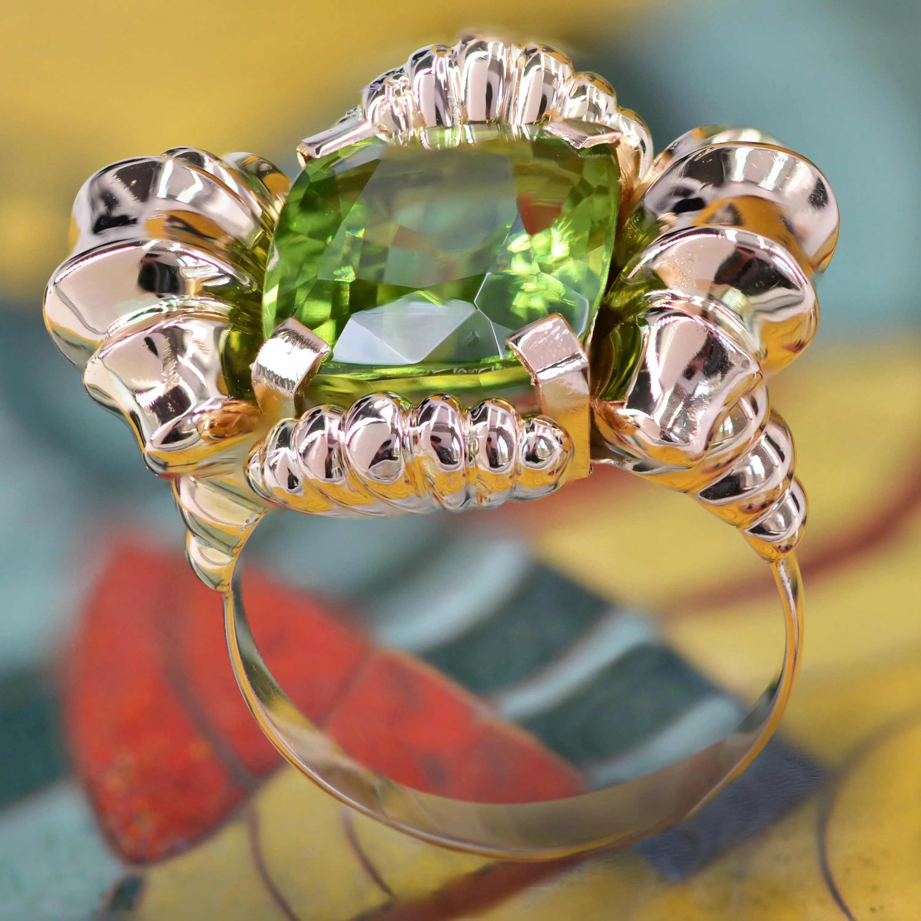 1960s 7.76 Carat Peridot 18 Karat Rose Gold Flower Ring