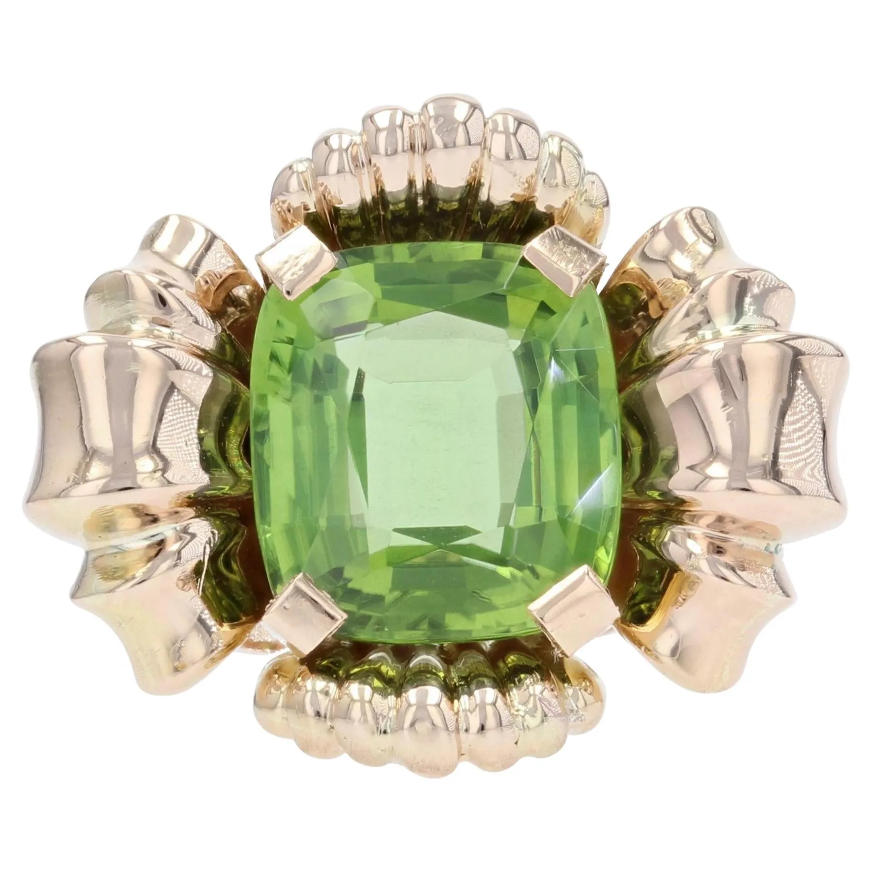 1960s 7.76 Carat Peridot 18 Karat Rose Gold Flower Ring