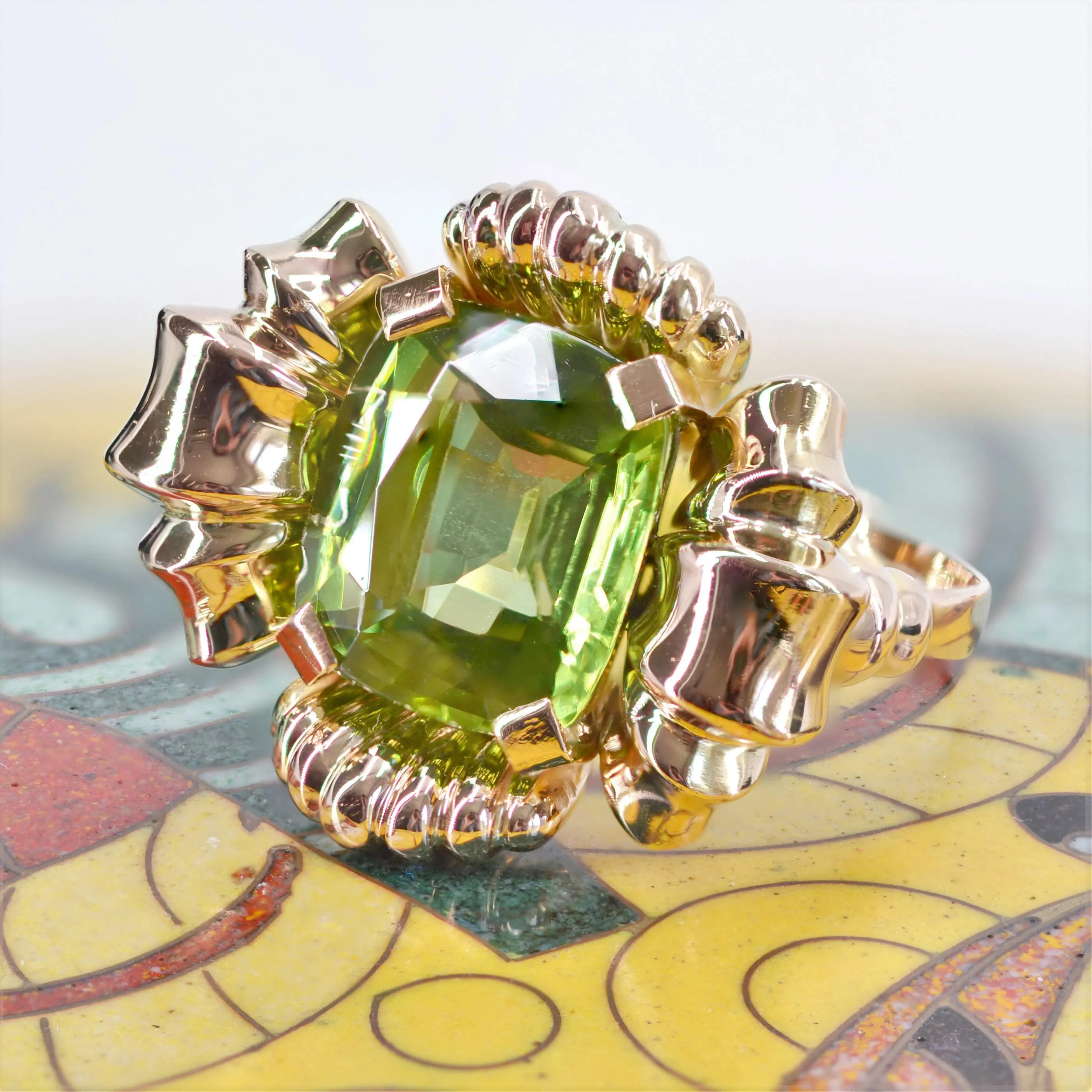 1960s 7.76 Carat Peridot 18 Karat Rose Gold Flower Ring