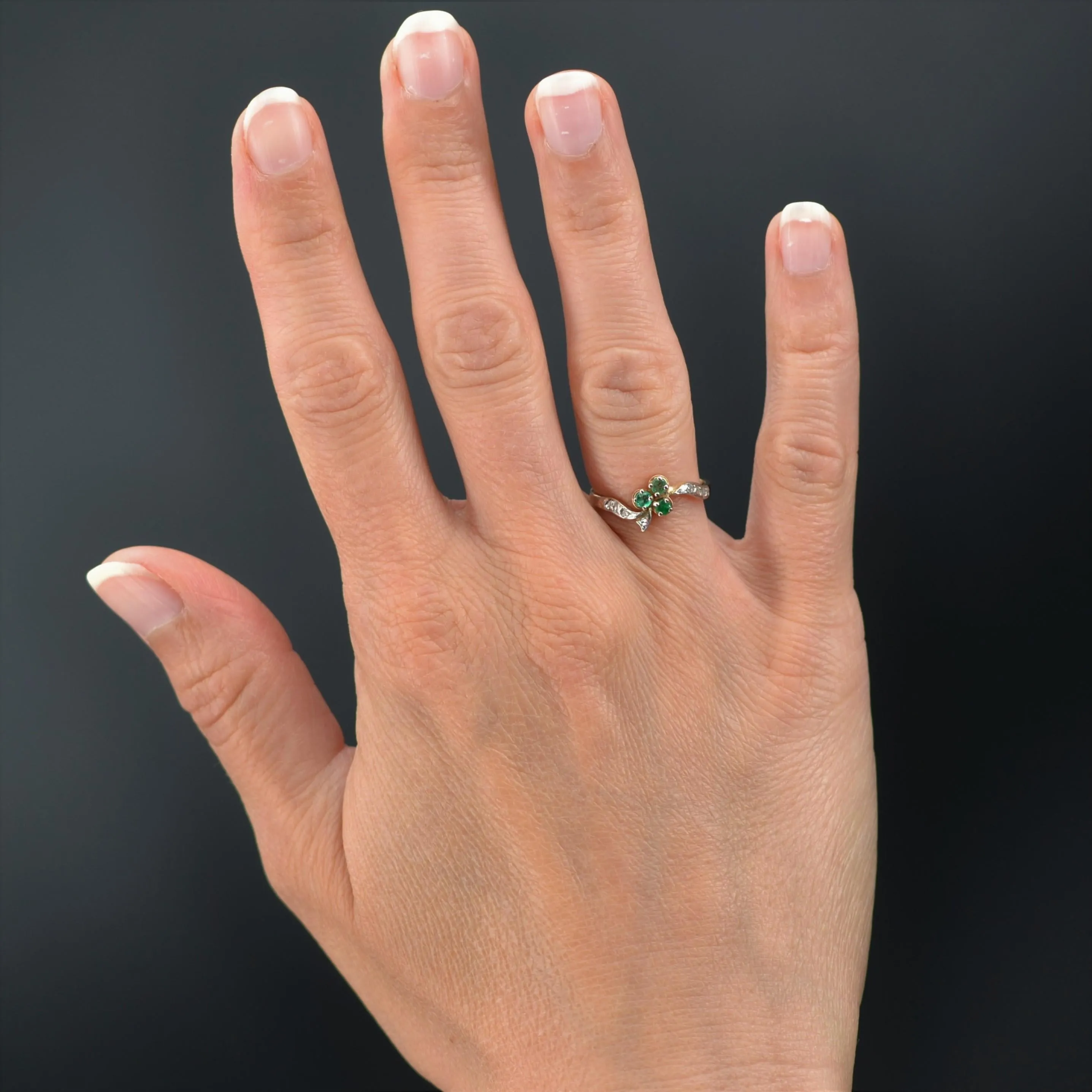 19th Century Emerald Diamonds 18 Karat Yellow Gold Clover Shape Ring