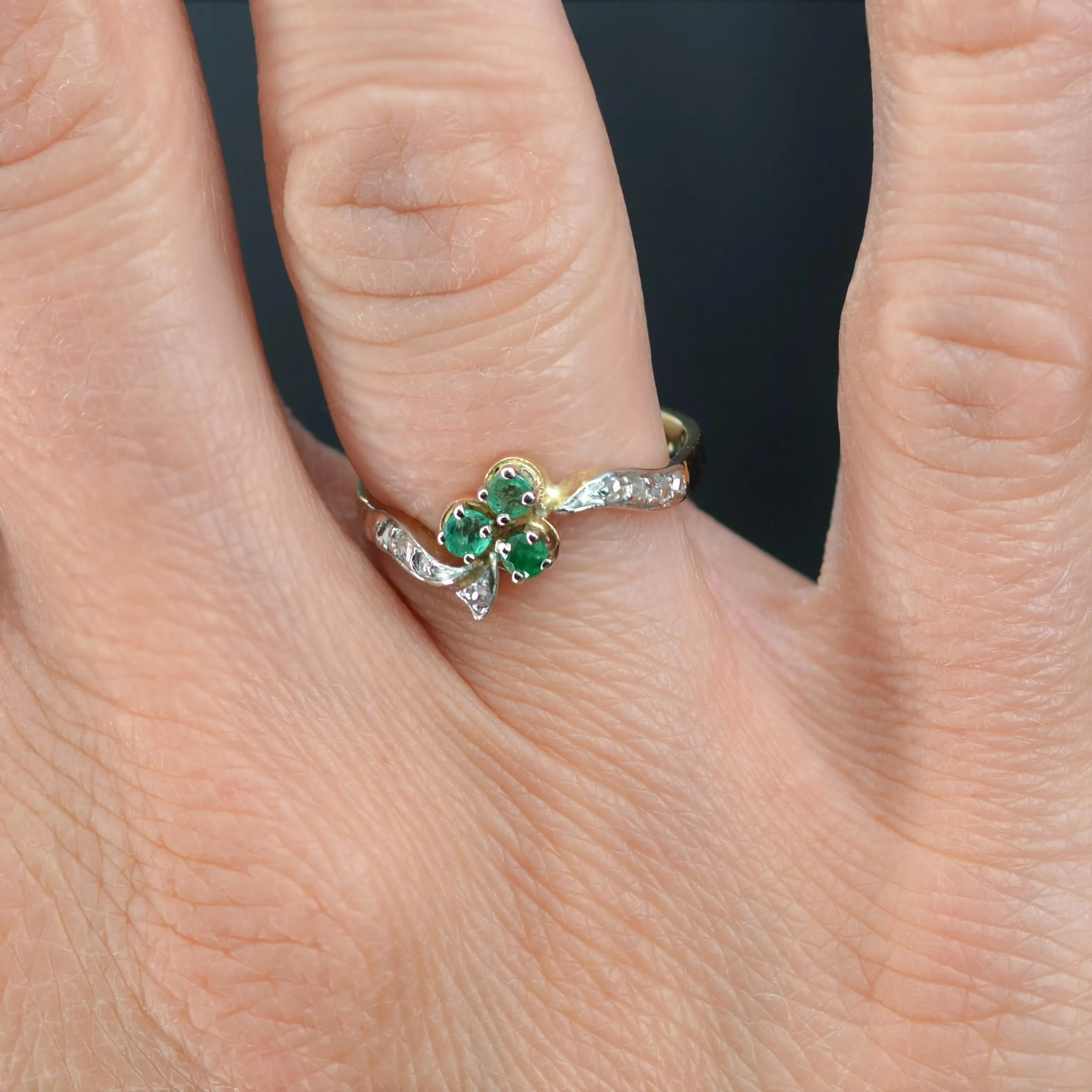 19th Century Emerald Diamonds 18 Karat Yellow Gold Clover Shape Ring