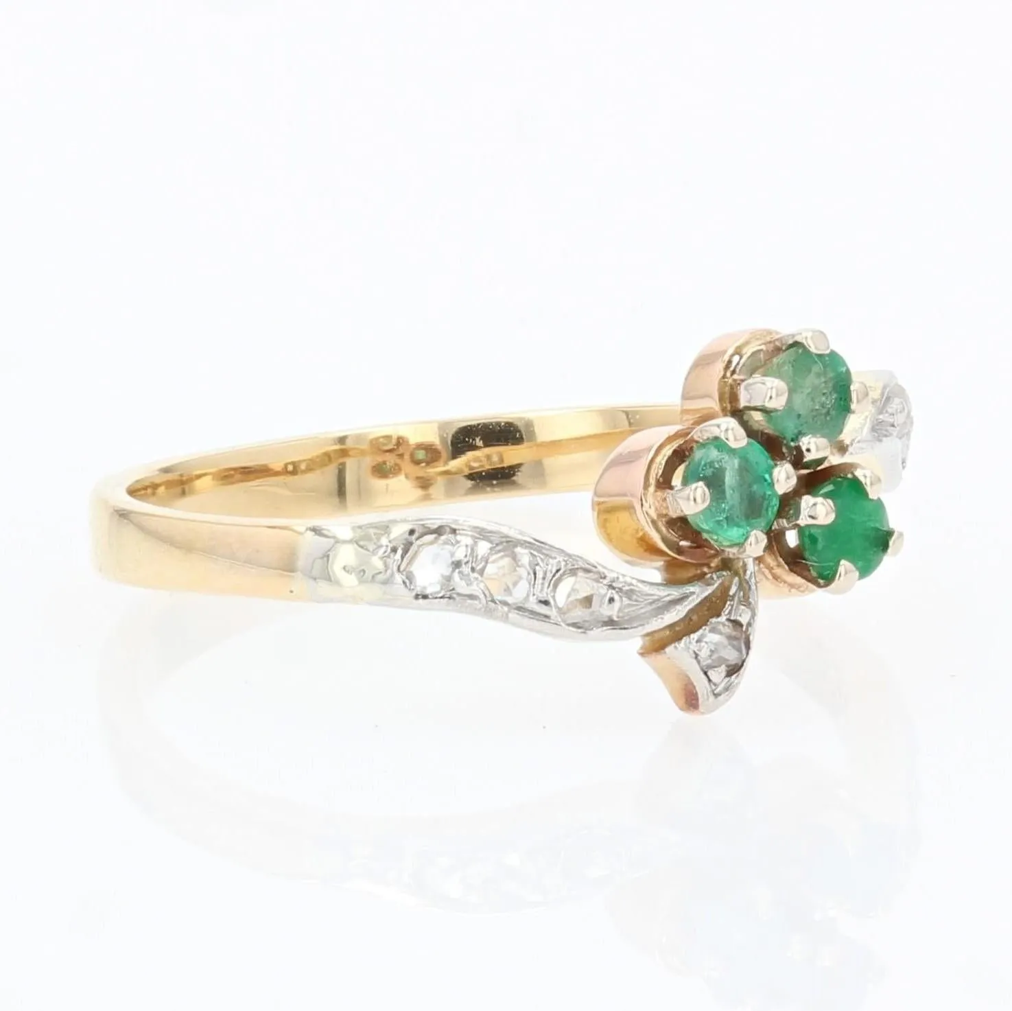 19th Century Emerald Diamonds 18 Karat Yellow Gold Clover Shape Ring