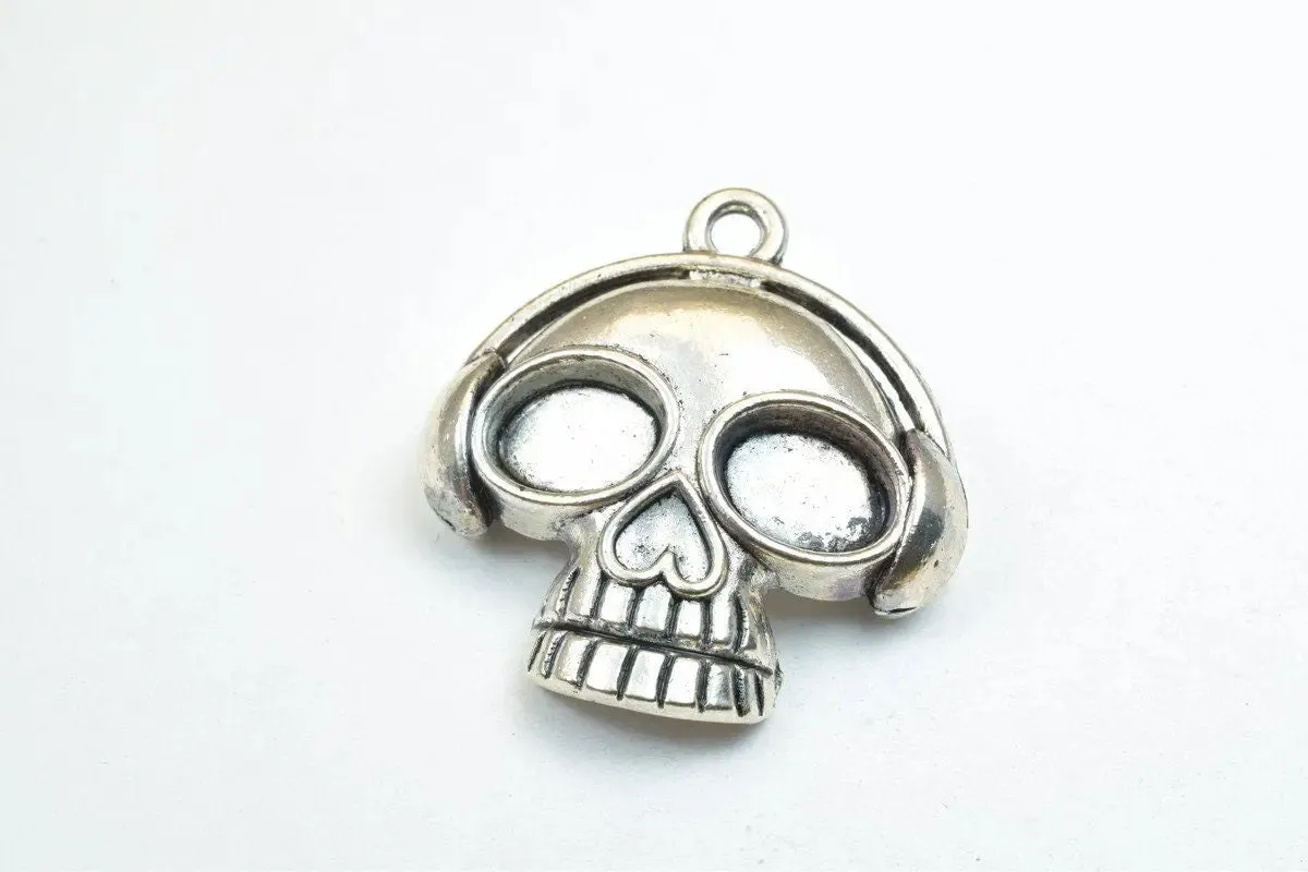 2 PCs Skull Silver Alloy Beads Antique Silver Alloy Metal Bracelets Charm Pendant Size 33x31mm Jump Ring Size 2mm For Jewelry Making