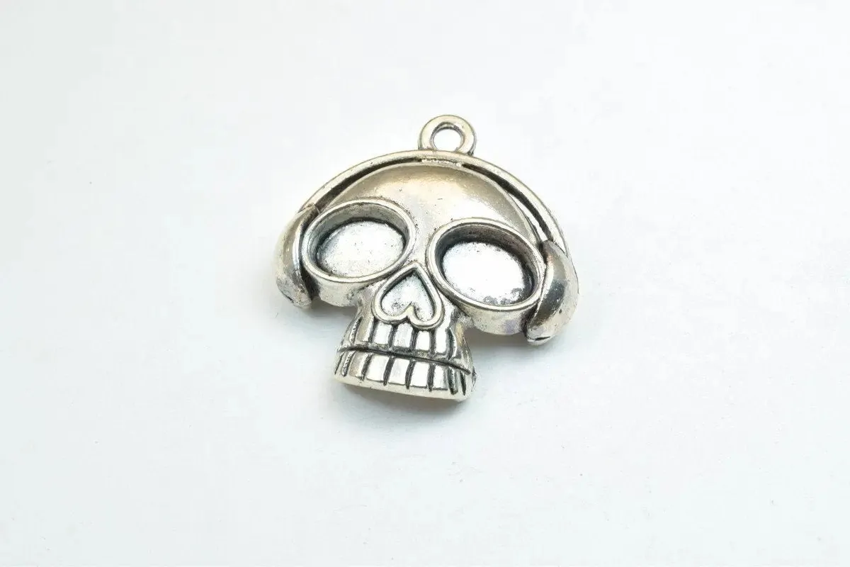 2 PCs Skull Silver Alloy Beads Antique Silver Alloy Metal Bracelets Charm Pendant Size 33x31mm Jump Ring Size 2mm For Jewelry Making