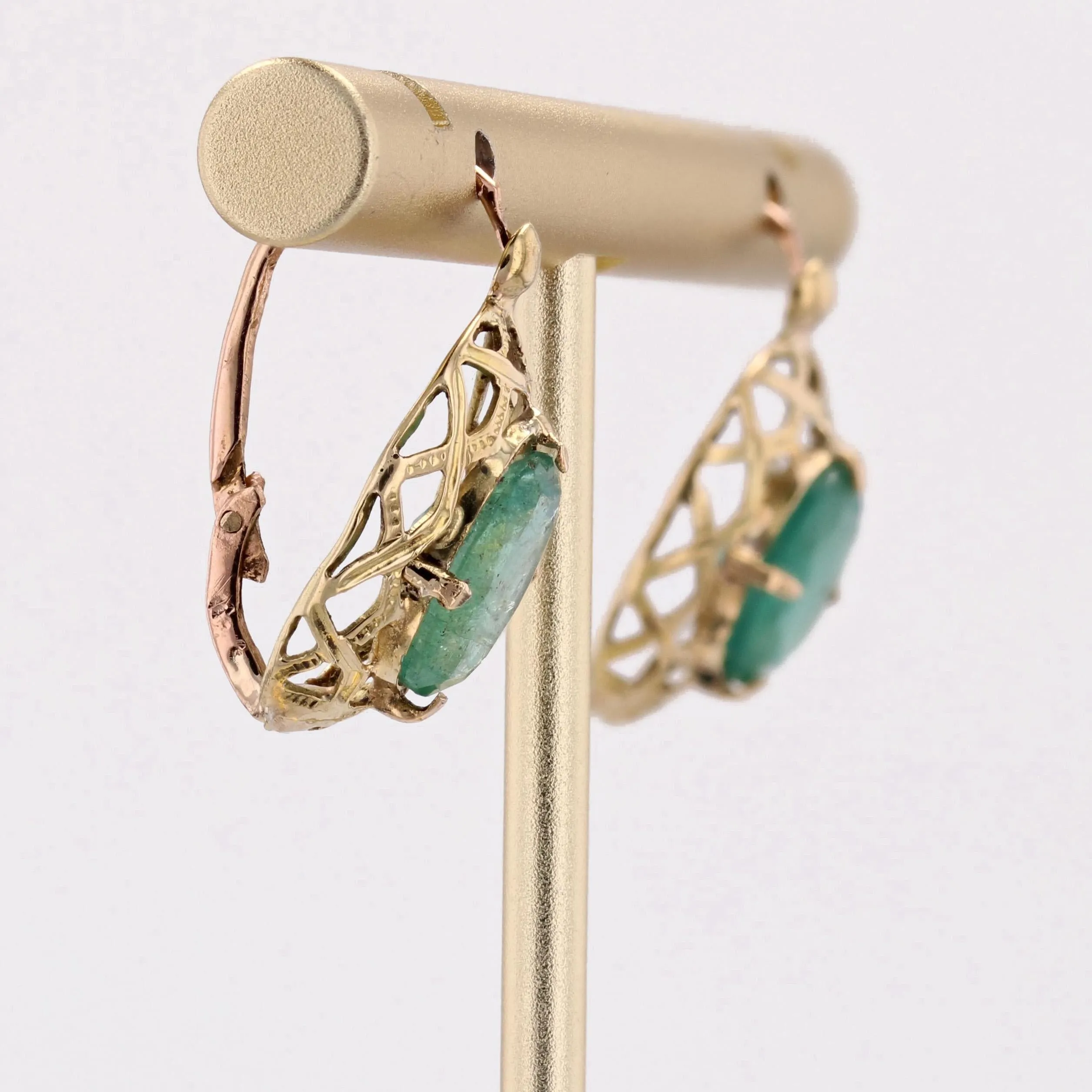 20th Century Emerald 18 Karat Yellow Gold Earrings