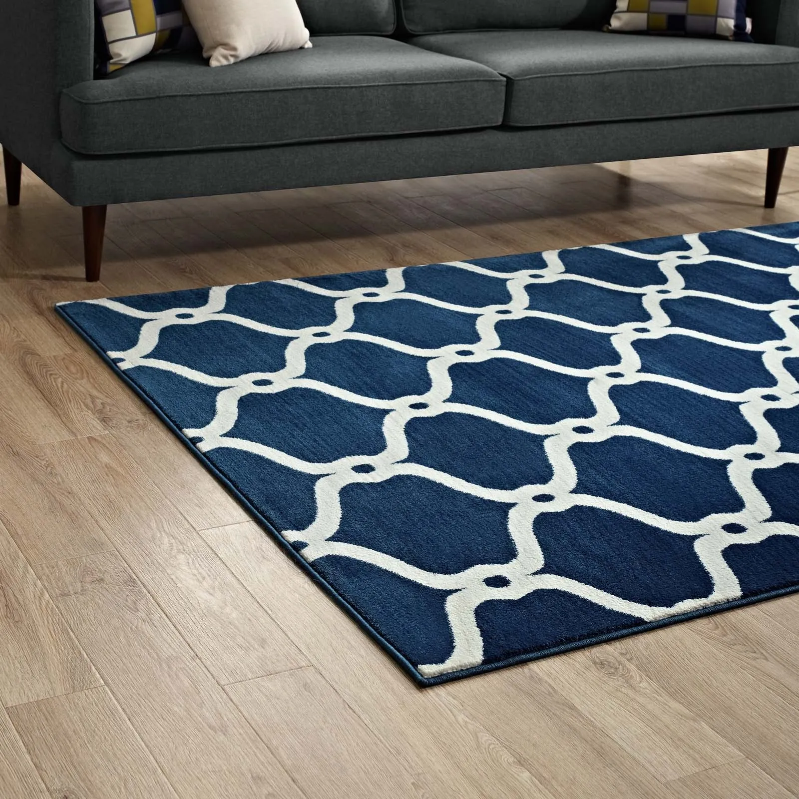 Beltara Chain Link Transitional Trellis Area Rug by Modway