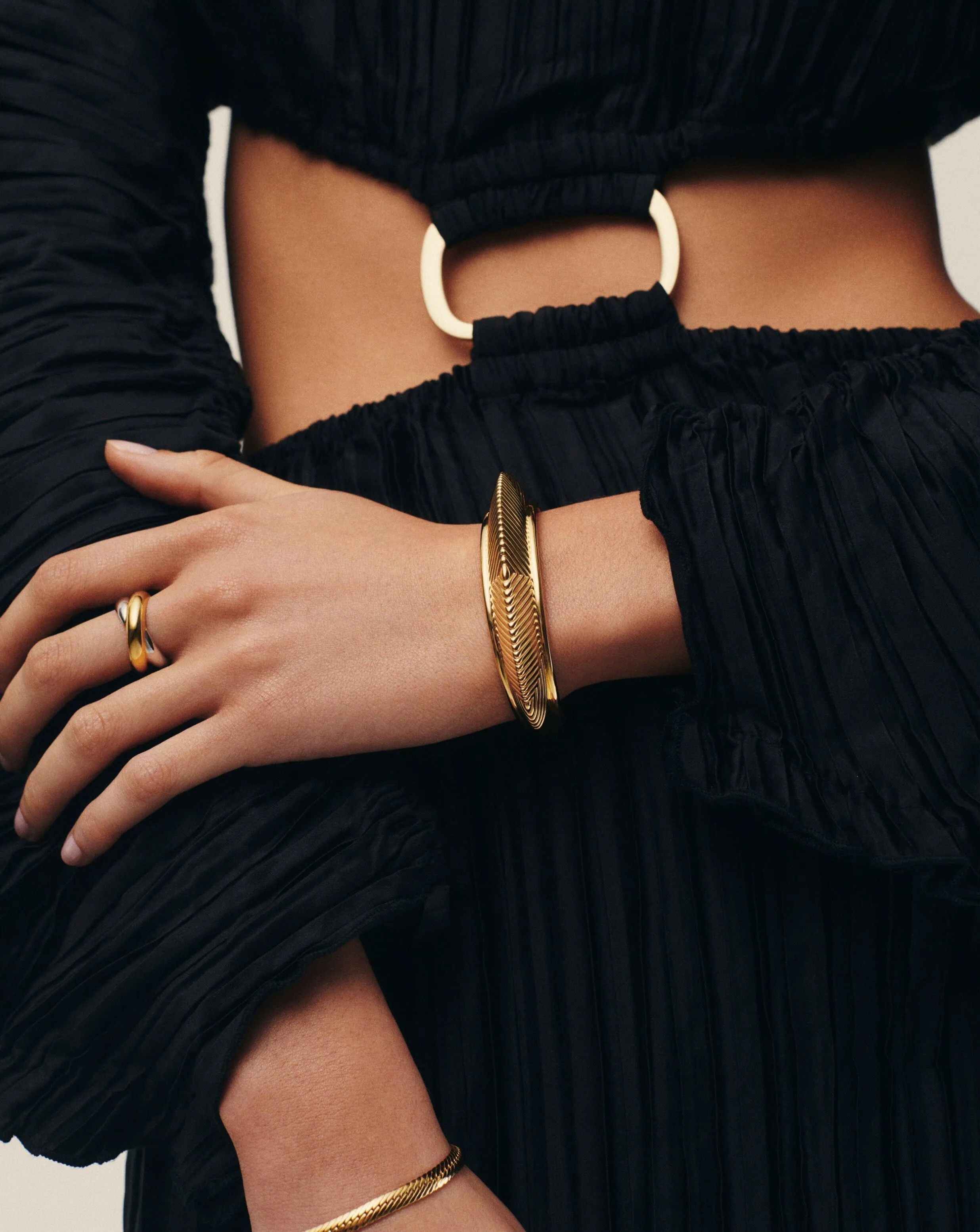 Hera Dome Ridge Statement Cuff Bracelet | 18k Gold Plated