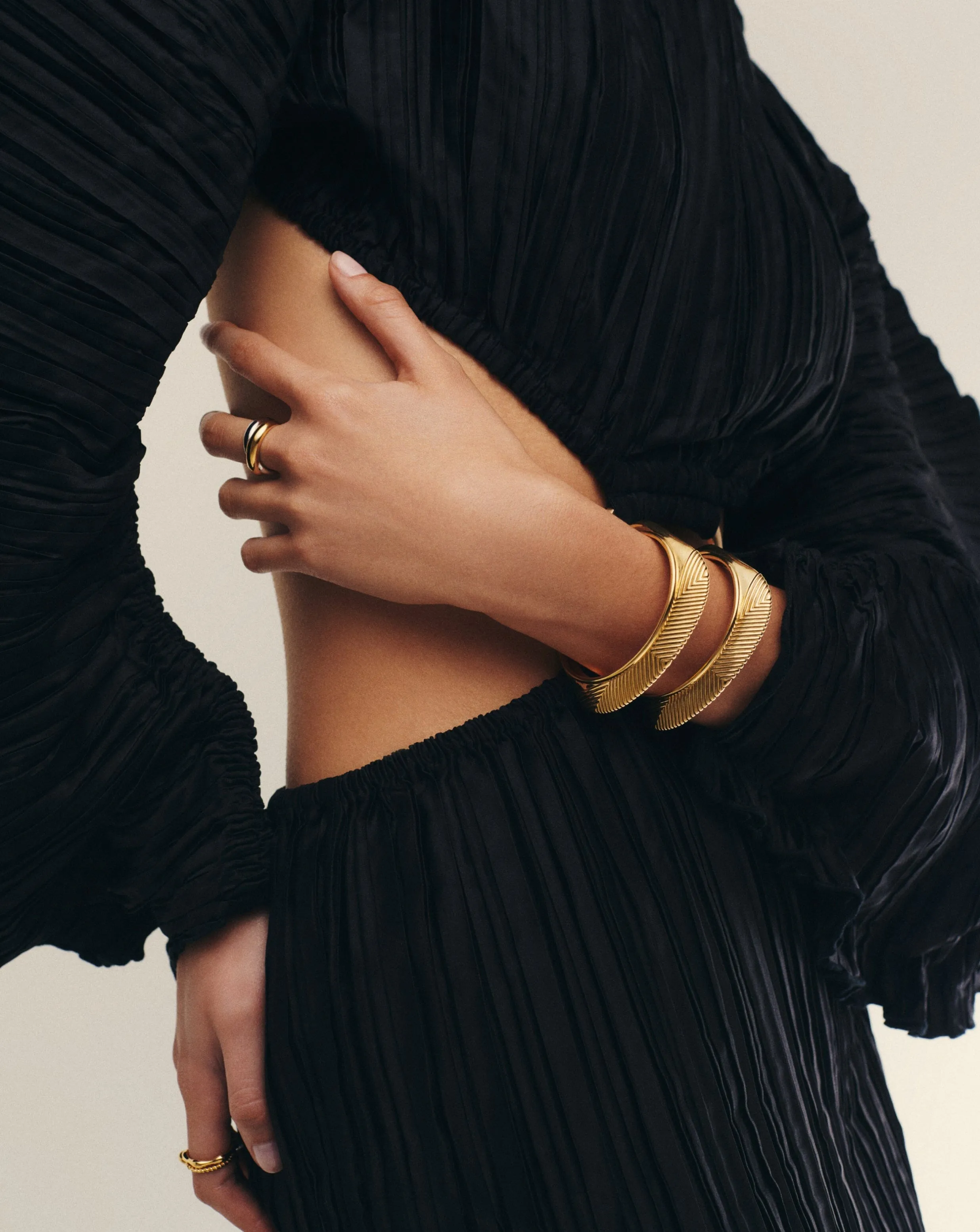 Hera Dome Ridge Statement Cuff Bracelet | 18k Gold Plated