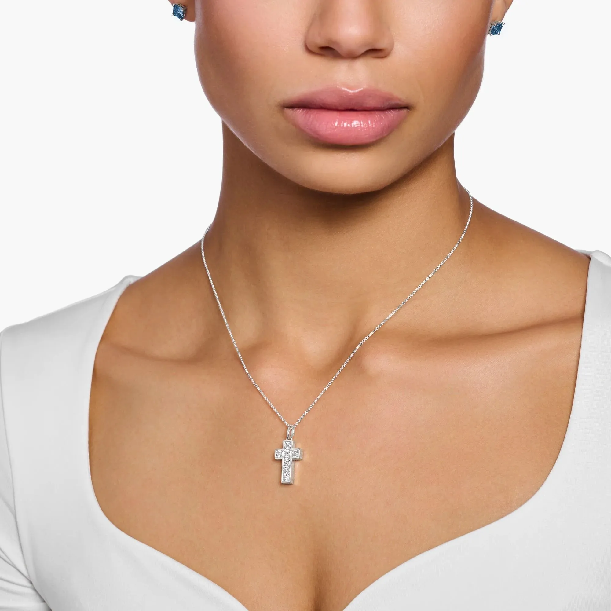 Heritage Cross White Stones Necklace